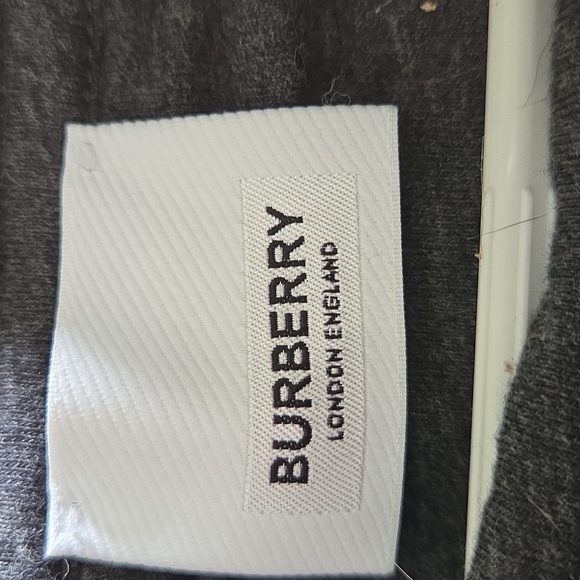 Boys BurrberryFleece Sweatshirt. Gray with Burberry logo. - Picture 6 of 9